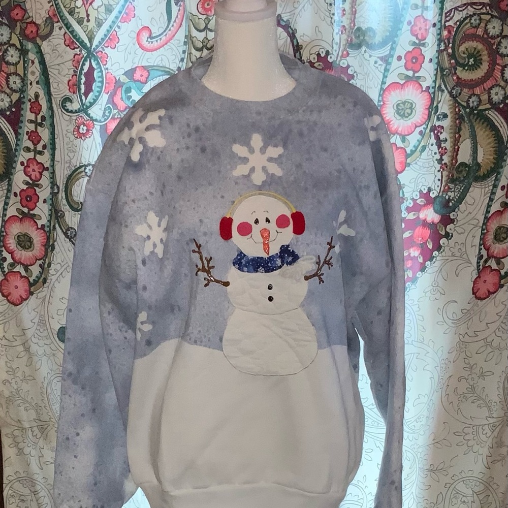 Like new Jerzees Christmas Blue White Crewneck L Snowman Sweatshirt Grandma Core